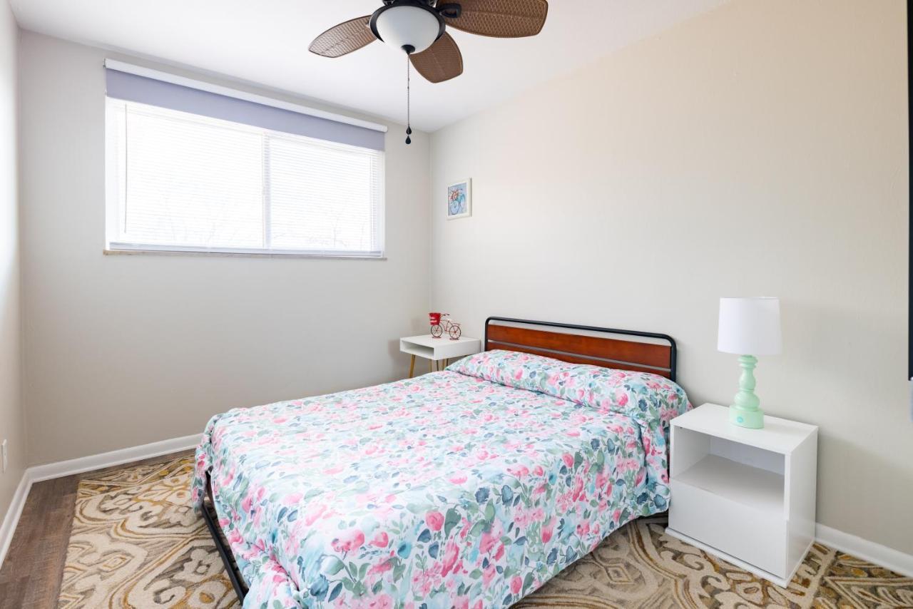 Georgetown Villas 3-2C Close To Cleveland Airport And Fairview Hospital Ideal For Long Stays! Fairview Park Esterno foto